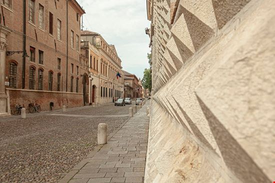 Palazzo dei Diamanti, Ferrara Ferrara Shutterstock.com 